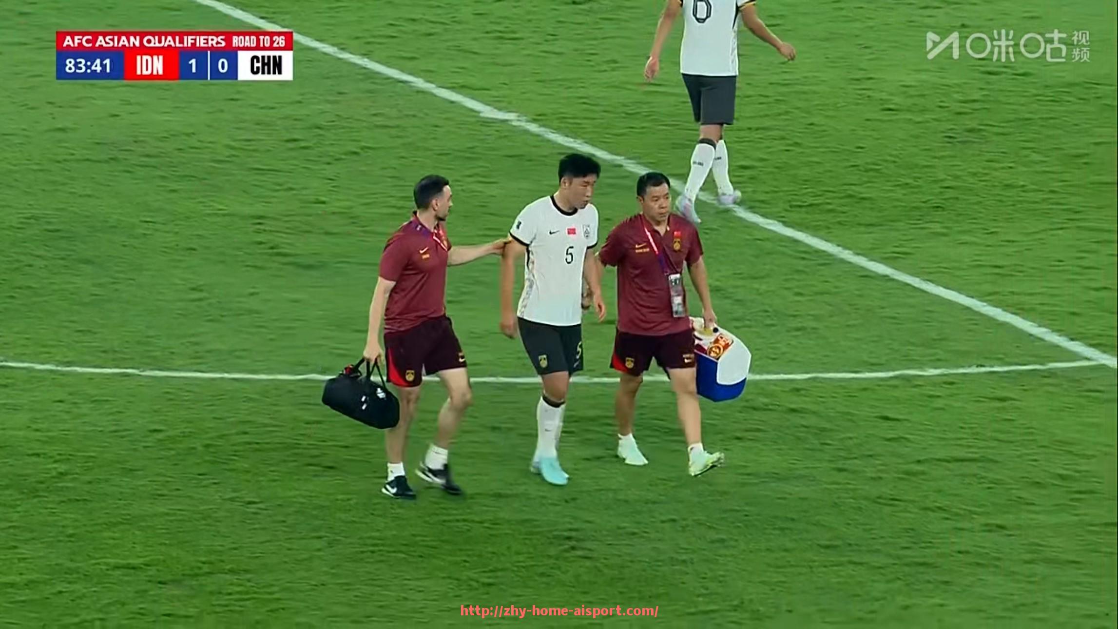 爱体育-世俱杯后卫球员在盯人战术中的执行力与成效分析